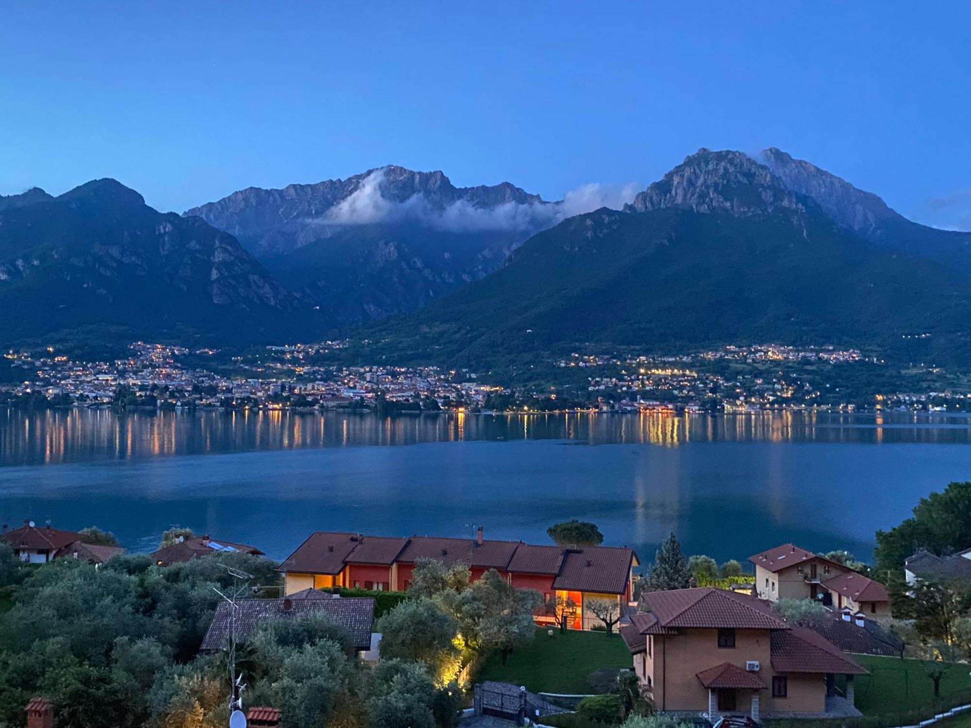 Le Terrazze Sul Lago Di Como Oliveto Lario Exterior photo